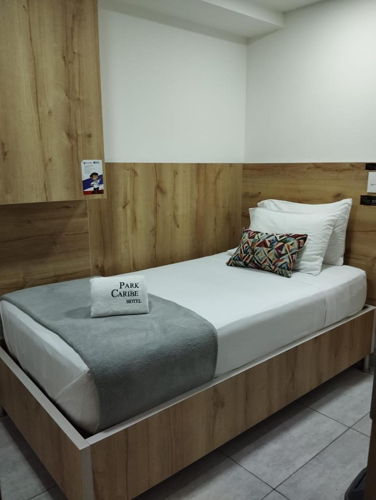 Hotel Park Caribe メデジン エクステリア 写真